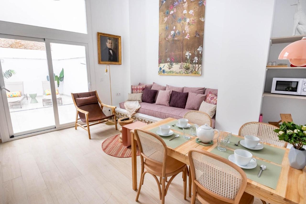 Appartamento Pop Art Historia De Conde Negro Con Patio Privado Siviglia Esterno foto