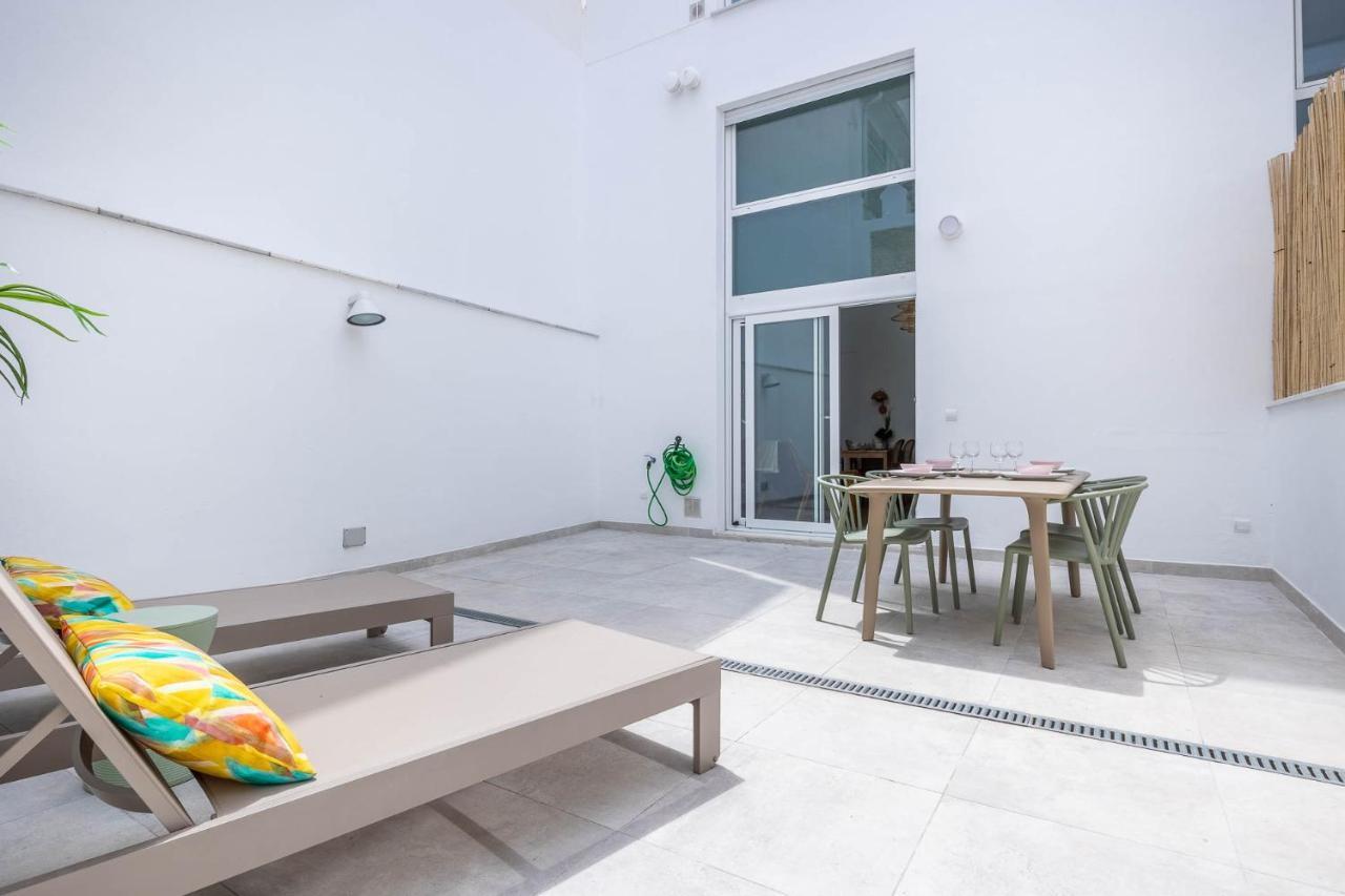 Appartamento Pop Art Historia De Conde Negro Con Patio Privado Siviglia Esterno foto